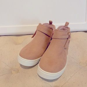 Toddler Size 6 sneaker boots, pale pink